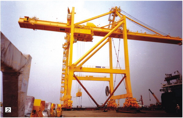 臺(tái)塑麥寮貨柜吊機(jī)